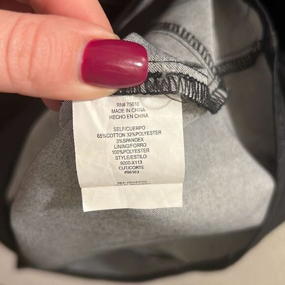 ✨City Triangles Pin-tucked Deep V-Neck Mini Dress✨ - Picture 6 of 6